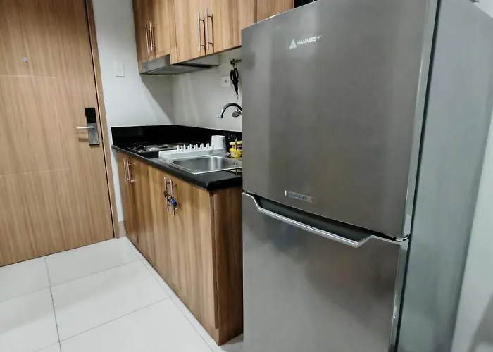 Shore3 Tower2 View 1br Parking Moa Airport By Shmily Staycation Apartment Manila