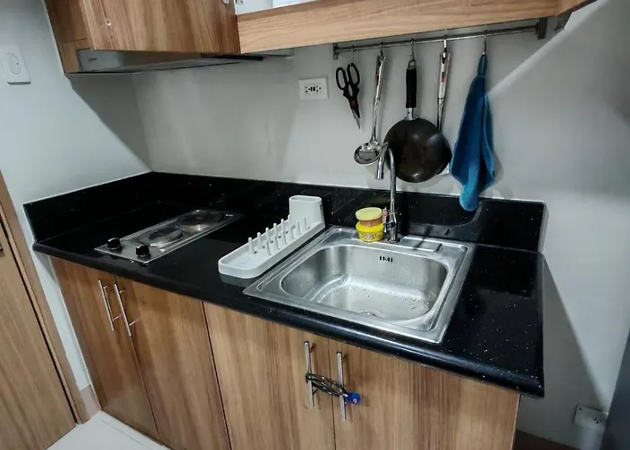 Apartment Shore3 Tower2 View 1br Parking Moa Airport By Shmily Staycation Manila