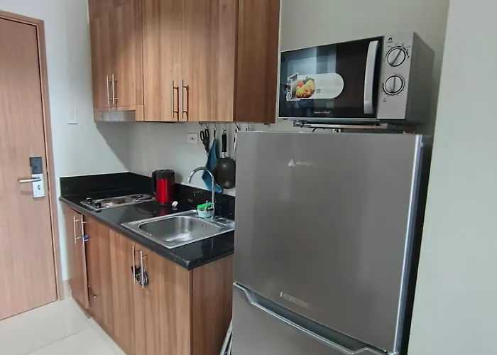 Apartment Shore3 Tower2 View 1br Parking Moa Airport By Shmily Staycation Manila
