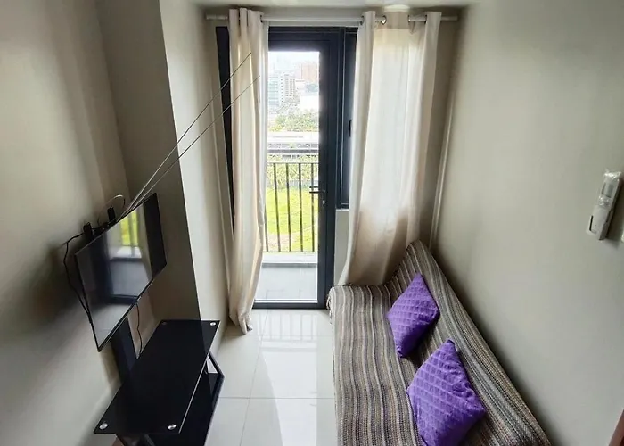 Shore3 Tower2 View 1br Parking Moa Airport By Shmily Staycation
